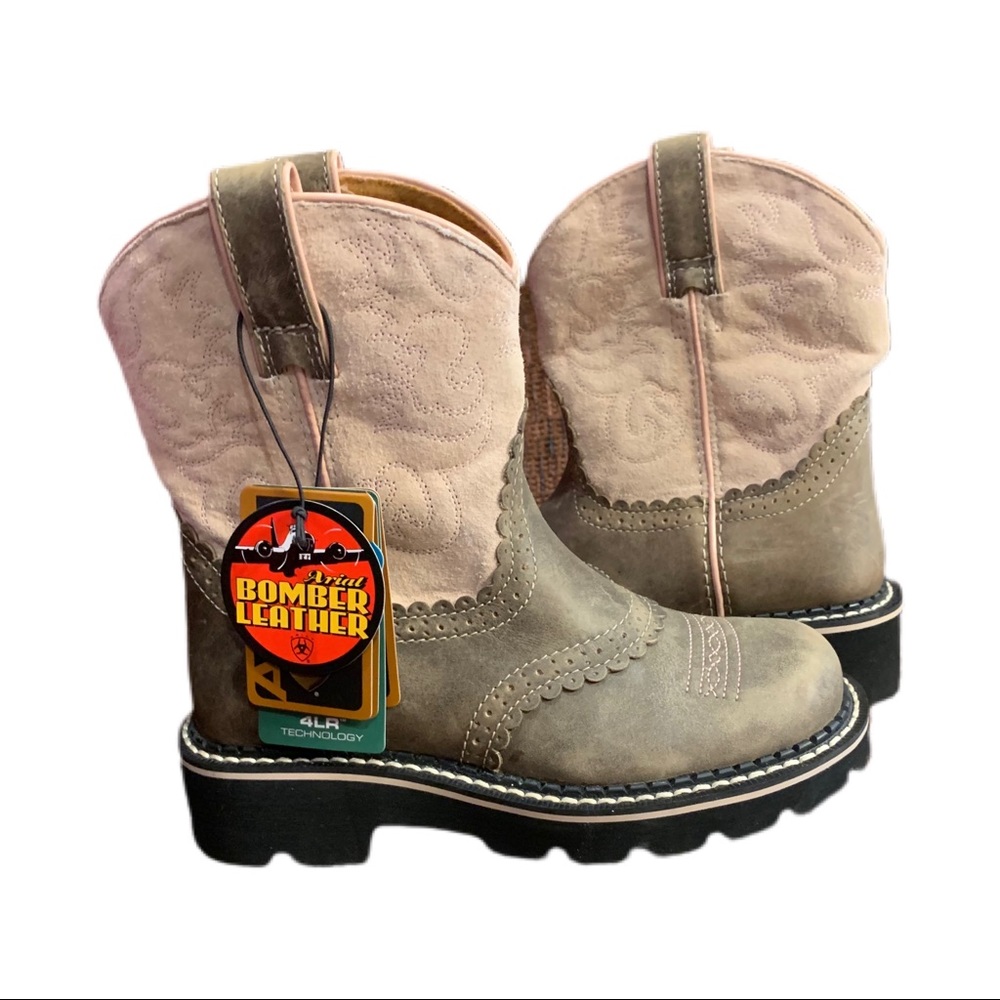 NWT ARIAT Youth Size 13 Fatbaby Kids Boots DISTRESSED Brown Light Pink